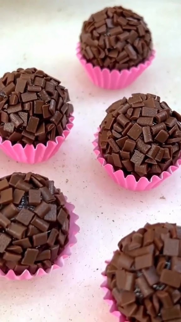 RECEITA DE BRIGADEIRO DE CHOCOLATE