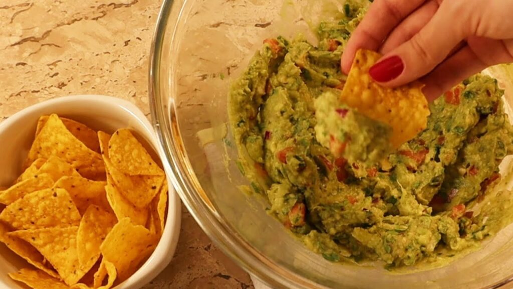 Guacamole: Um clássico saboroso e fácil de fazer!