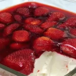 Sobremesa de morango fácil e deliciosa para enfeitar sua mesa de domingo